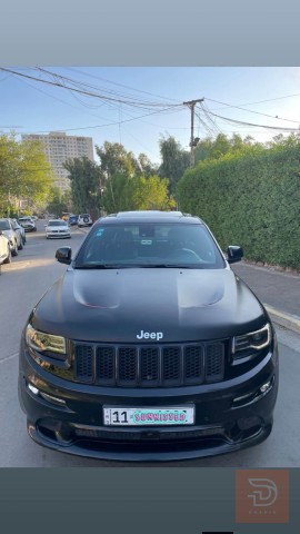 جيب SRT خليجي 2014 للبيع في بغداد