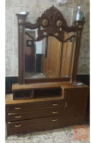 ميز مرايا صاج تزكام للبيع في واسط