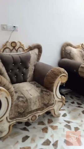 تخم ١٠ مقاعد مستعمل للبيع في واسط
