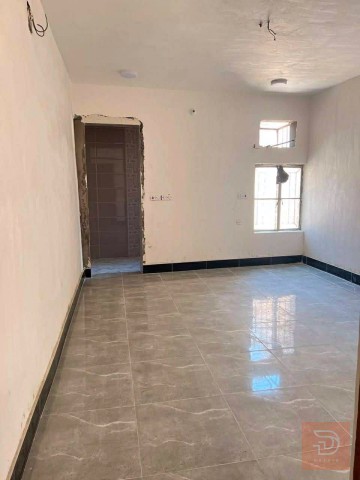 بيت طابقين مساحته 120م في الهوره للمقايضة في واسط