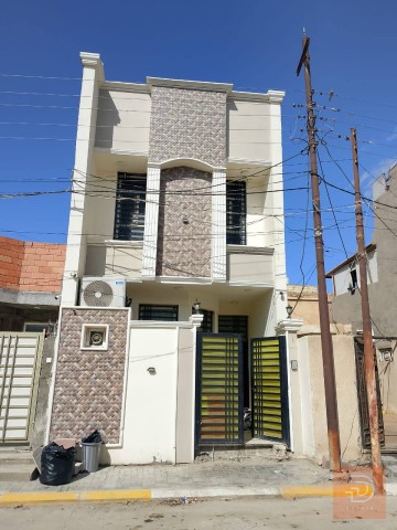 بيت طابقين بناء جديد ١٠٠ متر للبيع في كربلاء المقدسة