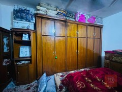 خمس قطع أثاث نظيفة جداا مستعمل للبيع في بغداد