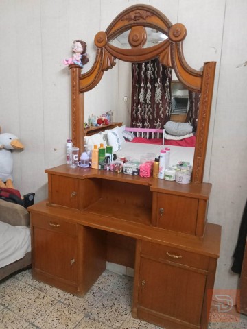 جربايه مع ميز توليت صاج عراقي للبيع في بغداد