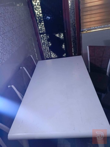 ميز طعام ٦ كراسي مستعمل للبيع في كربلاء المقدسة