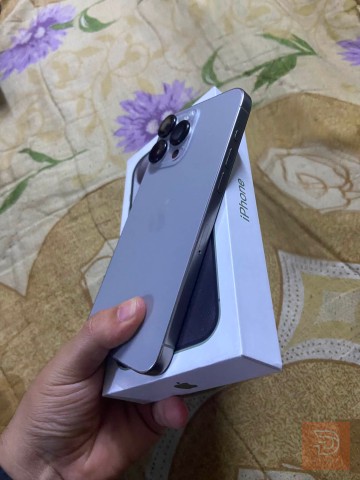 ايفون 15 Pro Max ذاكرة 256GB تيتانيوم للبيع في بغداد