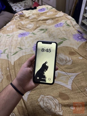 ايفون { اسود للبيع في بغداد