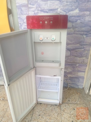 براد نظيف جداً شغال حار وبارد مستعمل للبيع في واسط