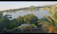 بيت ملك صرف على نهر دجلة في الكاظمية 850 م للبيع في بغداد