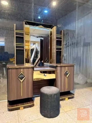 غرفة تركي 9 قطع ماركة أصلية للبيع في بغداد