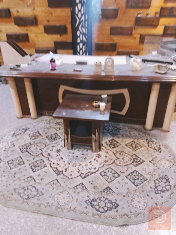 ديكور مكتب وانارة للبيع في بغداد