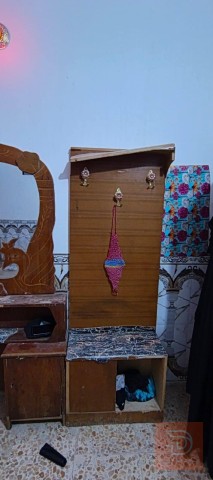غرف نوم نظافة وسط بدون تاج مستعمل للبيع في كربلاء المقدسة