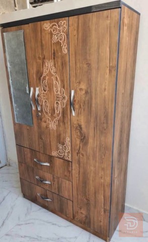 كنتور ثلاث ابواب نظيف جداً مستعمل للبيع في واسط