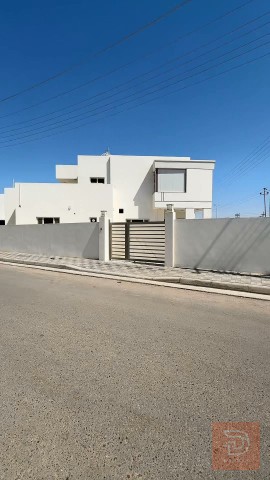 دار في مجمع السلام للايجار في الأنبار