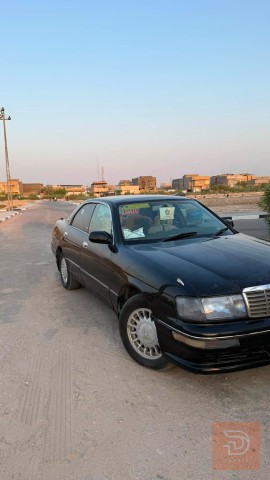 سيارة بطة فصل لون أسود مستعمل للبيع في البصرة