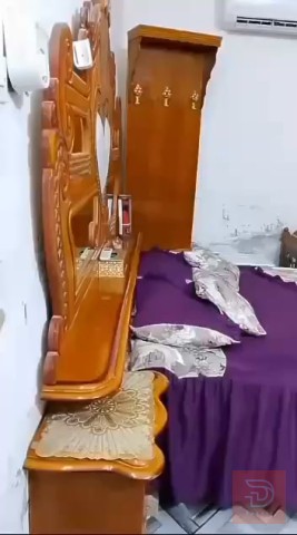 طقم كنب 7 قطع نظيفة مستعمل للبيع في بغداد