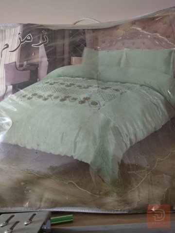 فرشات وجربايه جديد ممستخدمات للبيع في بغداد