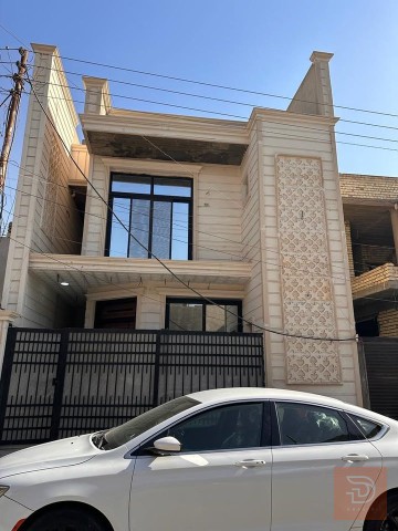 دار ملك صرف في حي العباس 130 م للبيع في بغداد