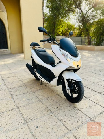 دراجة PCX جيل أول 150 للبيع في بغداد