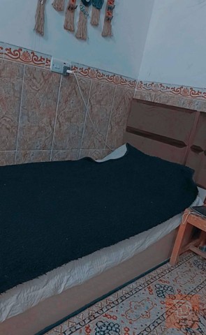 غرفة شبابية للبيع في واسط