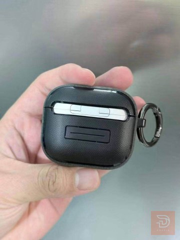 سماعات Air pods 4 مستعملة ونظيفة للبيع في بغداد