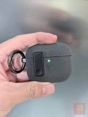سماعات Air pods 4 مستعملة ونظيفة للبيع في بغداد