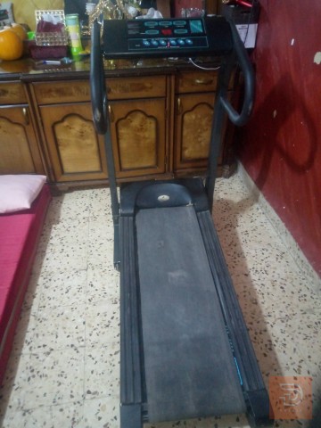 جهاز رياضة مشي وركض مستعمل للبيع في بغداد
