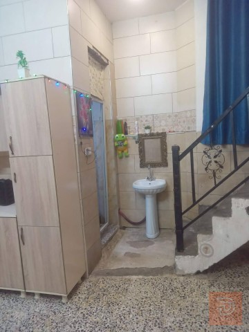 بيت 100 متر نظيف مستعمل للبيع في بابل