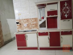 كاونتر المنيوم 4 قطع مستعمل للبيع في بغداد