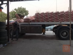اسمنت انواع مختلفة واصل للباب 1 طن للبيع في بغداد
