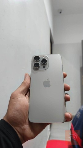 ابل ايفون 15 pro max مستعمل للبيع في بغداد