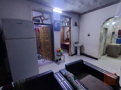 دار في حي الحكيم مساحة 200 متر للبيع في صلاح الدين