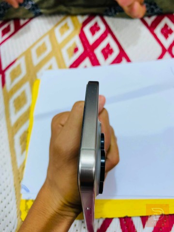 أبل أيفون 15 برو ماكس ذاكرة 256 مستعمل للبيع في النجف الأشرف