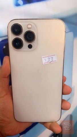 ايفون 13برو ماكس نظيف مستعمل للبيع في بغداد