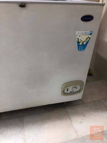 مجمده نضيفه جدا مستعمل للبيع في كربلاء المقدسة