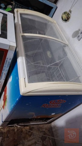 مجمده نظيفه مستعمل للبيع في ميسان