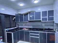 كاونتر المنيوم وسطح مرمر مستعمل للبيع في بغداد