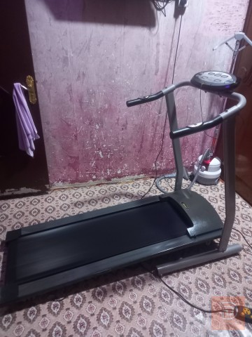 جهاز جري أوروبي يتحمل 130 كغم مستعمل للبيع في البصرة