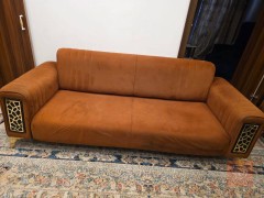 تخم ١٠ مقاعد نظيف للبيع في بغداد