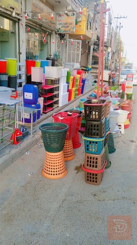 محل تجاري كامل مع محتويات مستعمل للبيع في بغداد