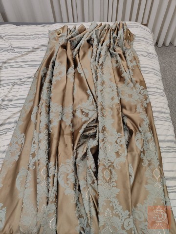 ستائر قماش جاكار عدد ٣ للبيع في بغداد