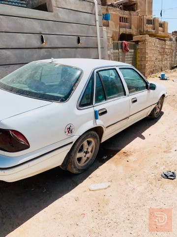 سيارة فراشة 1996 للبيع في بابل