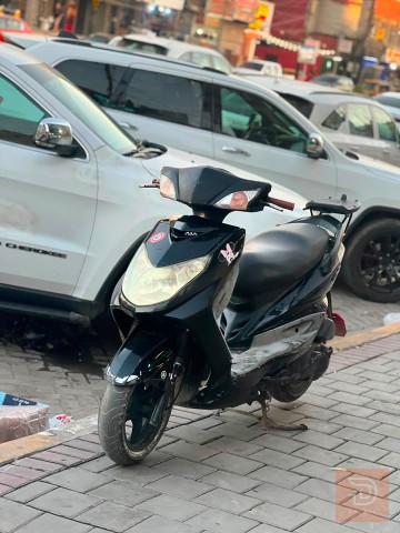 سكوتر سكنس ياباني مستعمل للبيع في بغداد
