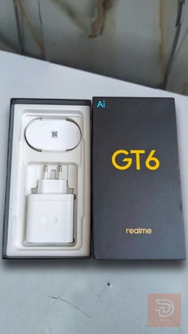 Realme GT6 5G مستعمل للبيع في واسط