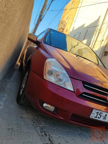 كيا سيدونا 7 راكب عائلية ونظيفة مستعمل للبيع في بغداد