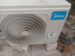 سبلت ميديا طن ونص مستعمل للبيع في بغداد