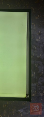 شاشة الحافظ سمارت 4K مع خط بالزاوية مستعمل للبيع في بغداد