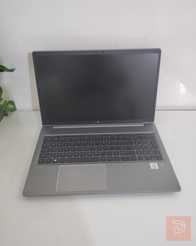 لابتوب Intel Core i7 جيل 10 بمواصفات هندسية مستعمل للبيع في بغداد