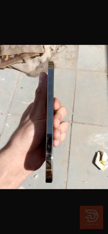موبايل ذاكرة 256 لون ذهبي للبيع في بغداد