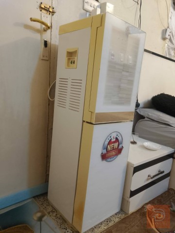 براد الحافظ نظيف جدا مستعمل للبيع في بغداد
