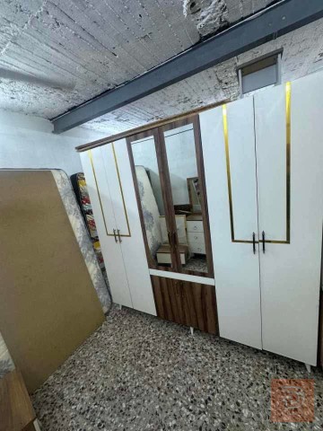 غرفة نوم تركي موديل حديث 5 قطع مستعمل للبيع في بغداد
